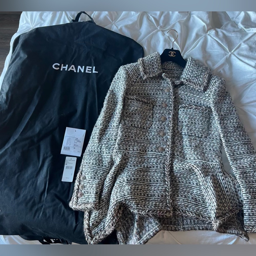 Chanel Fantasy Tweed Jacket F/W 2018 Size 38 European Retail $9000